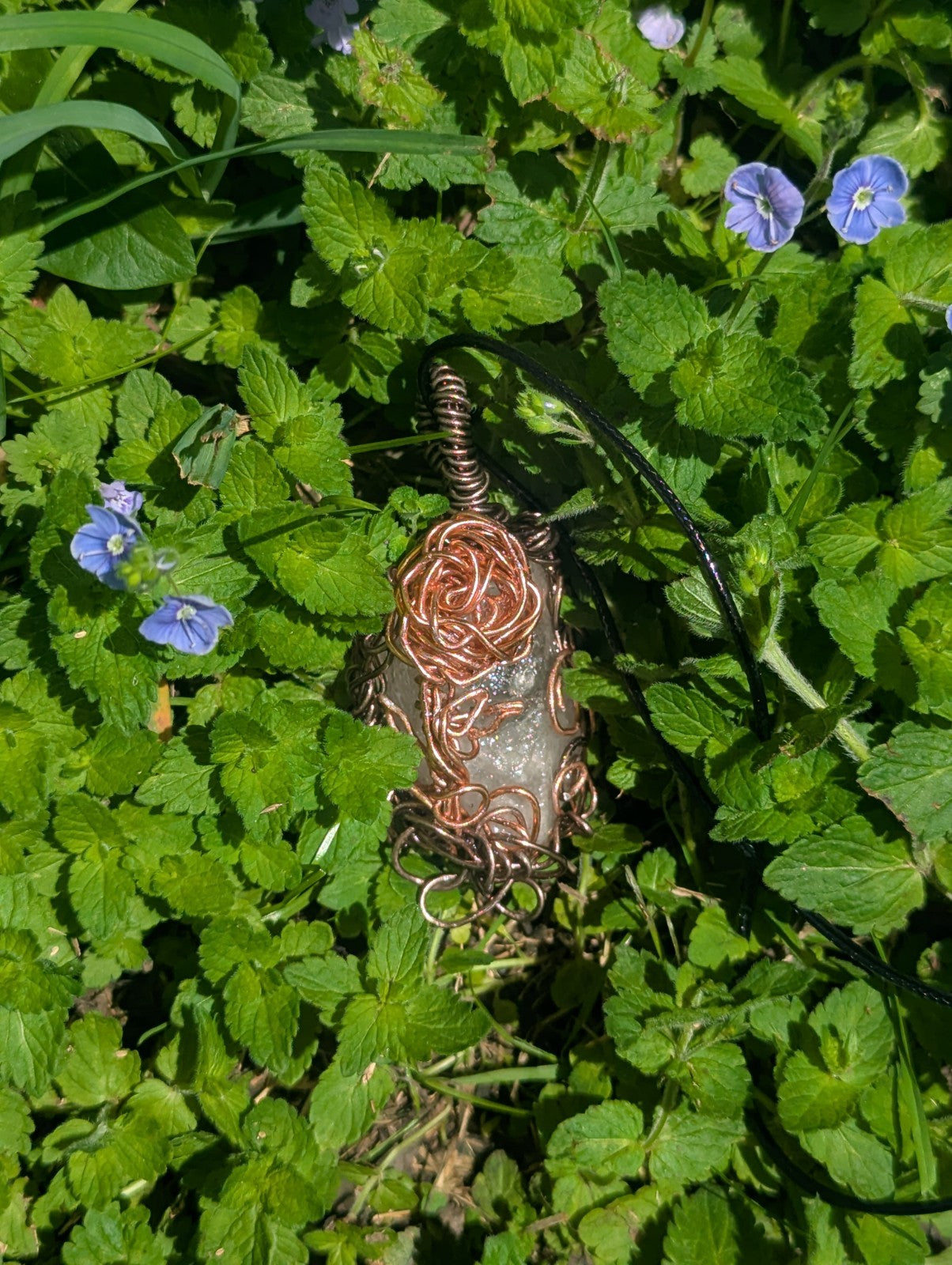 Clear Quartz Wire Necklace with Metal Rose for Everlasting Love and Prosperity