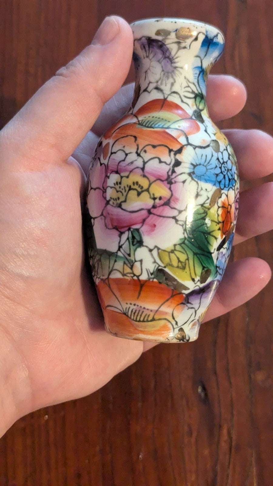 Small Floral Chinese Vase | Crystal Arborist