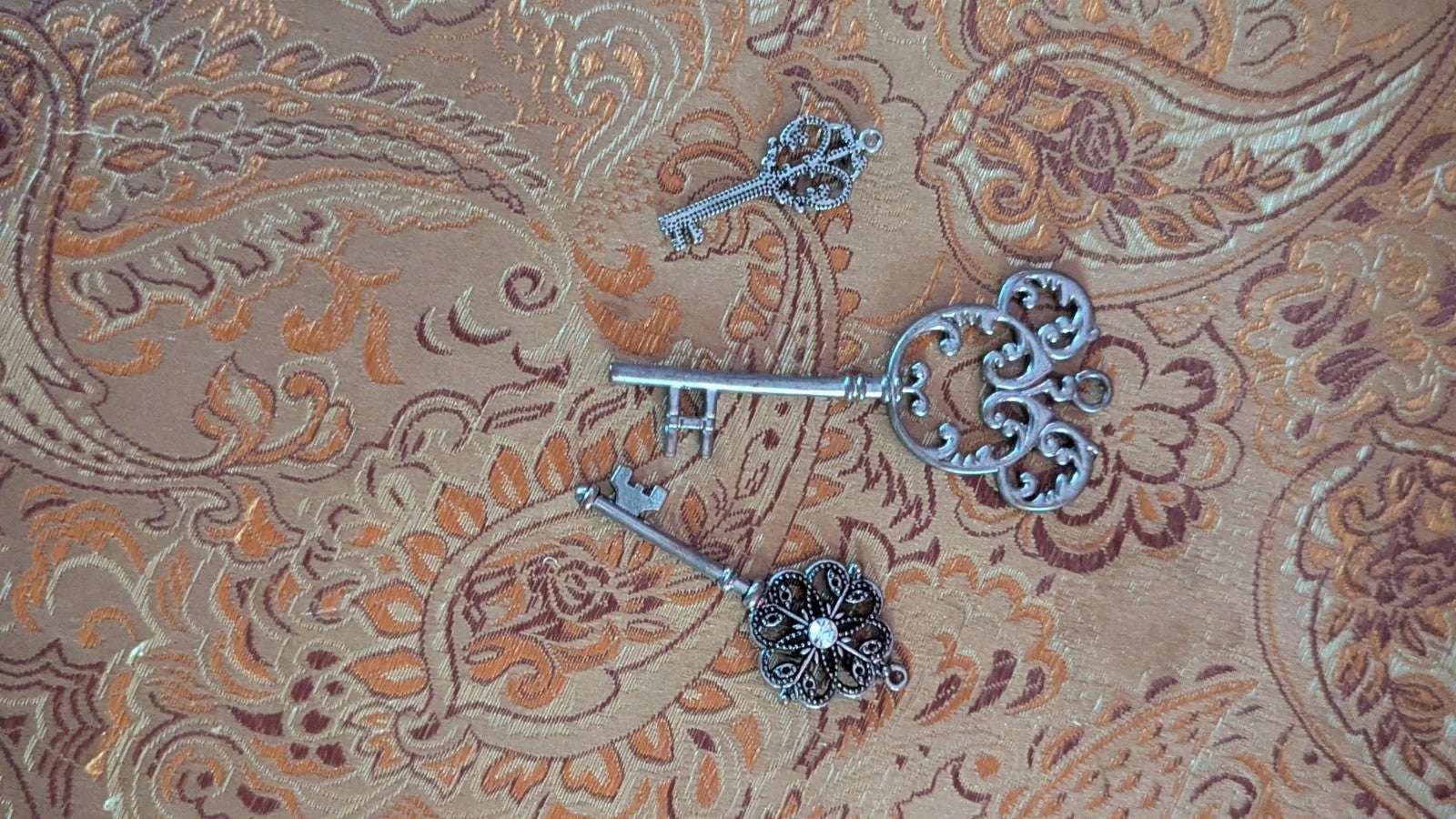 Vintage Pendants, Lot Of 3, Keys, One Disney | Crystal Arborist