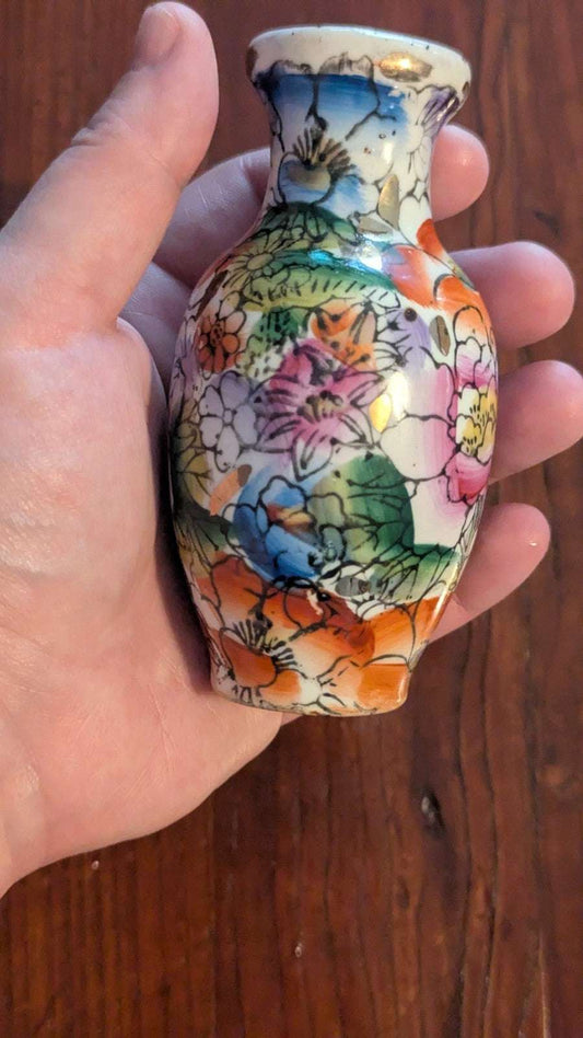 Small Floral Chinese Vase | Crystal Arborist