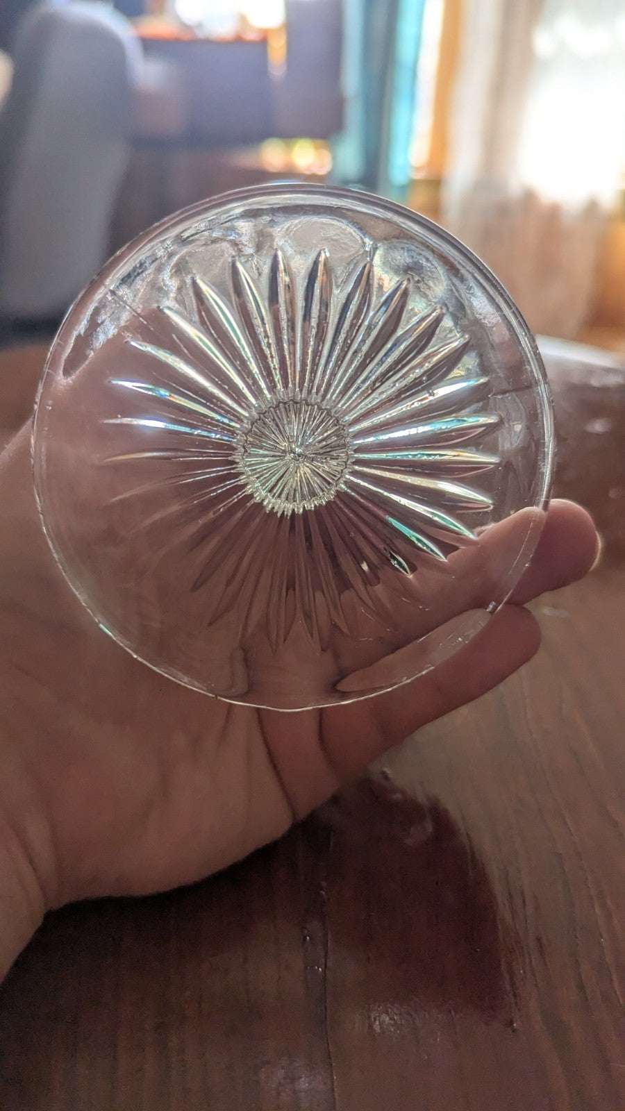 TRADITIONAL CLASSIC DIAMOND CUT DESIGN WINE GLASS | Crystal Arborist