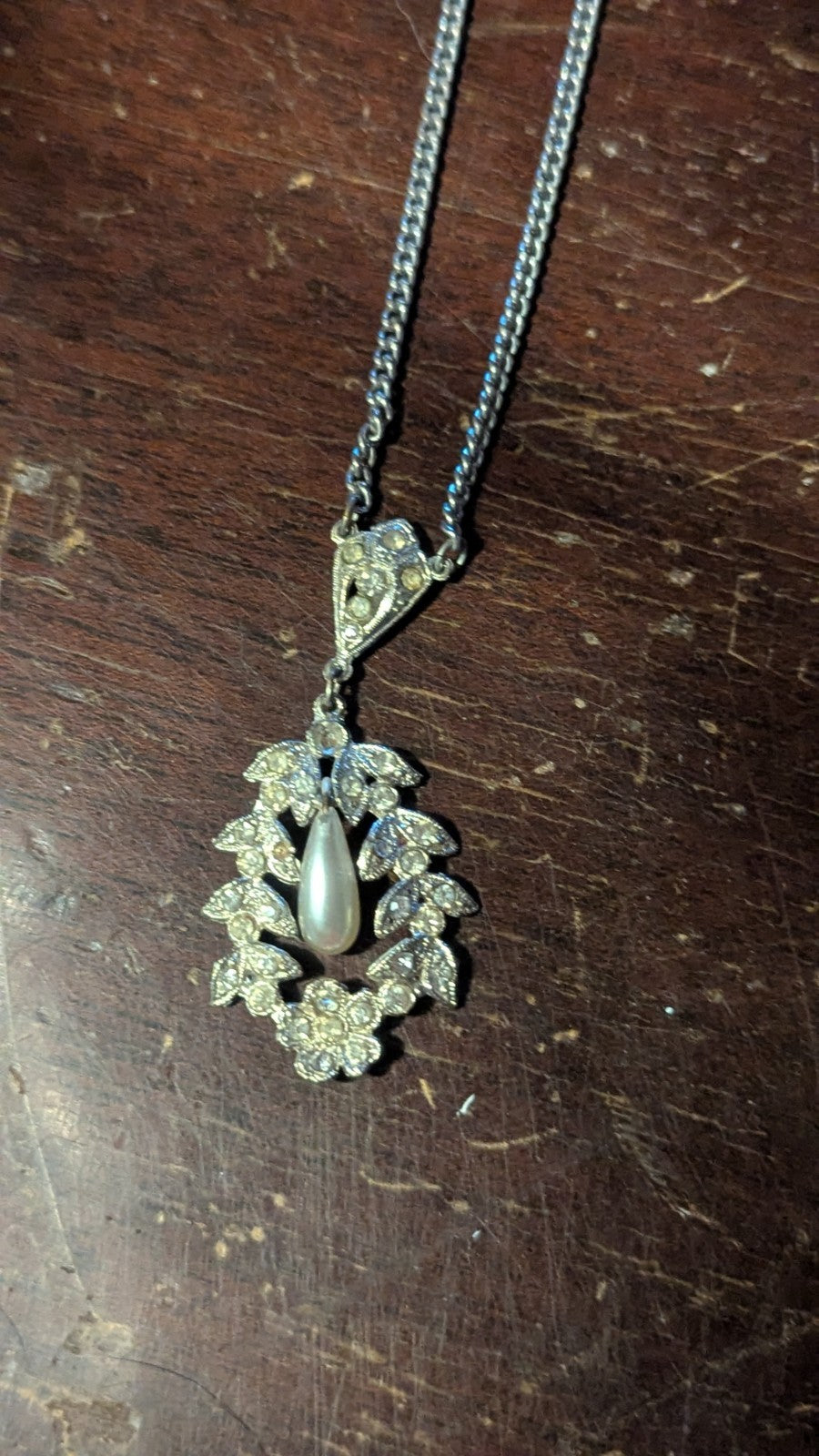 Rhinestone And Pearl Vintage Necklace