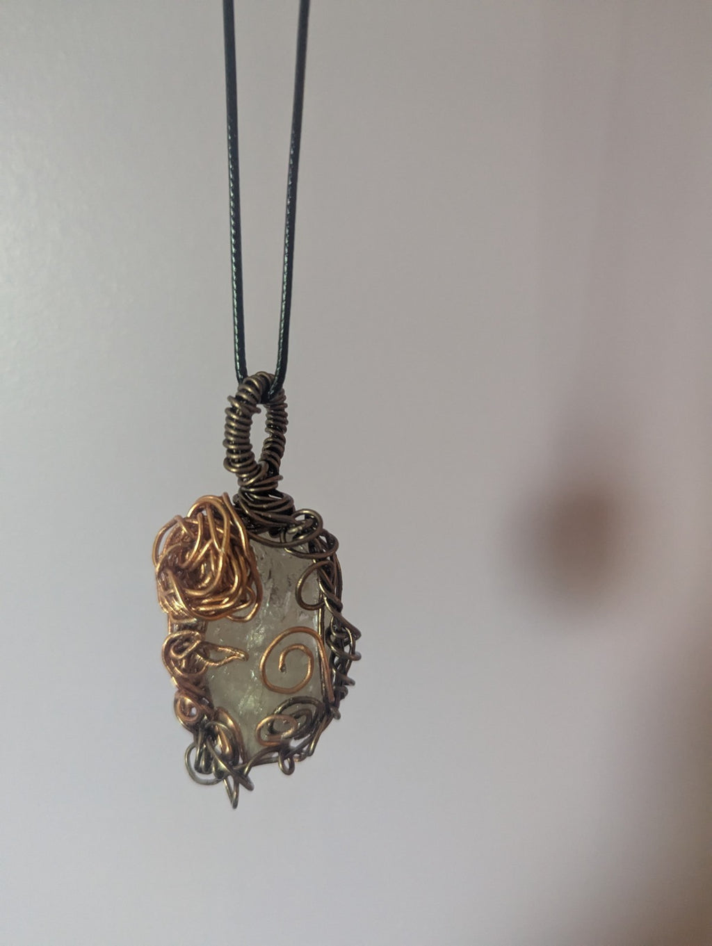 Clear Quartz Wire Necklace with Metal Rose for Everlasting Love and Prosperity
