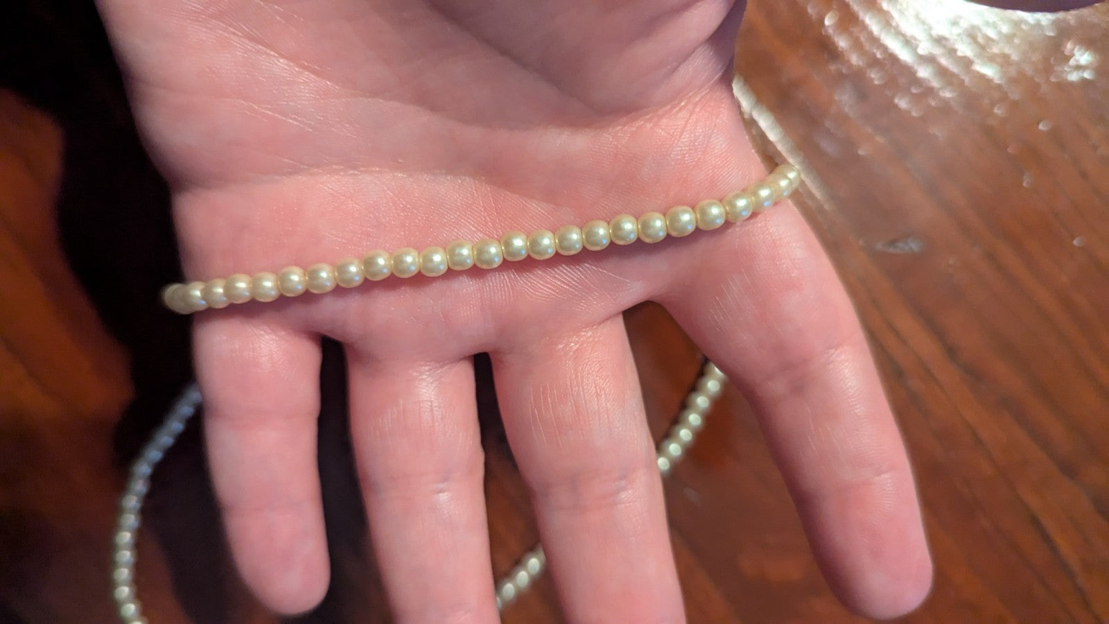 Vintage Short Pearl Necklace