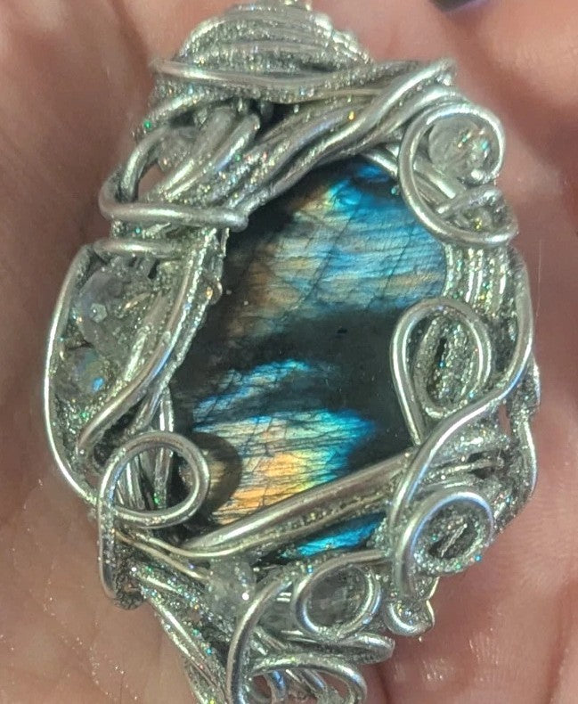 Silver Tone Labradorite Necklace | Crystal Arborist