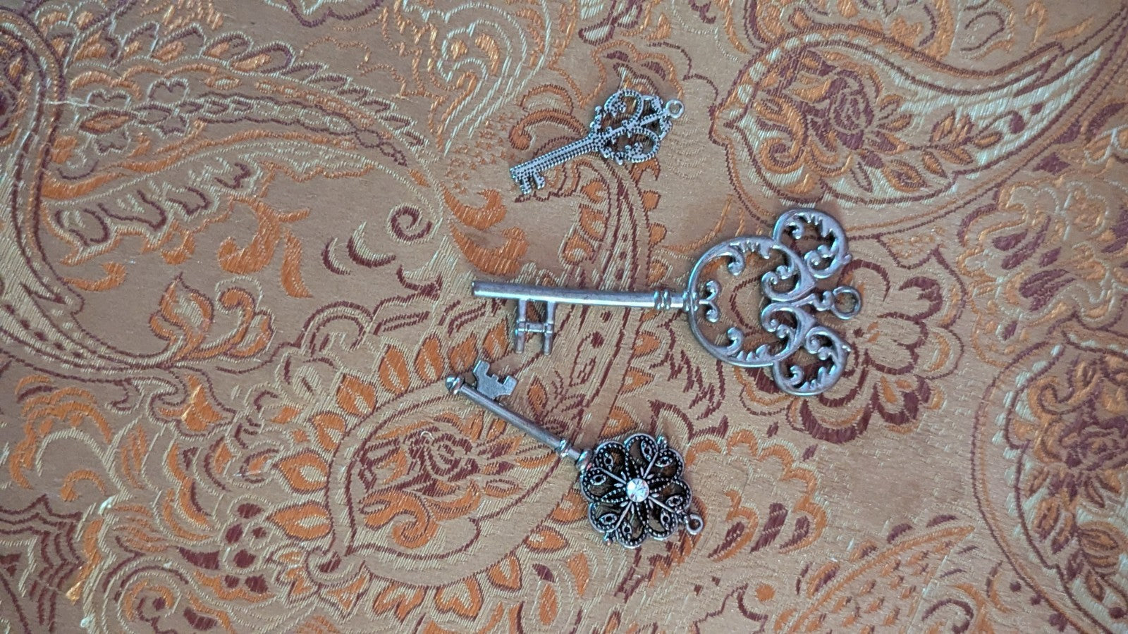 Vintage Pendants, Lot Of 3, Keys, One Disney
