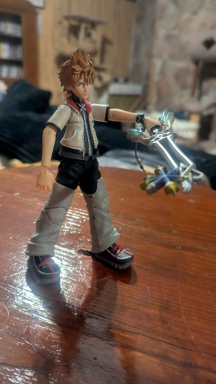 Roxas, Diamond Select Figure, With Oathkeeper Keyblade, Kingdom Hearts