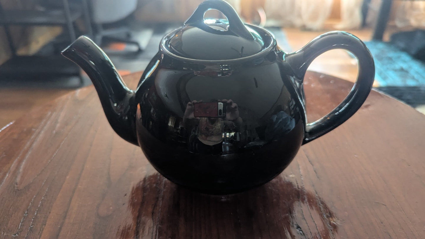 Vintage Lipton Tea Teapot, Black | Crystal Arborist