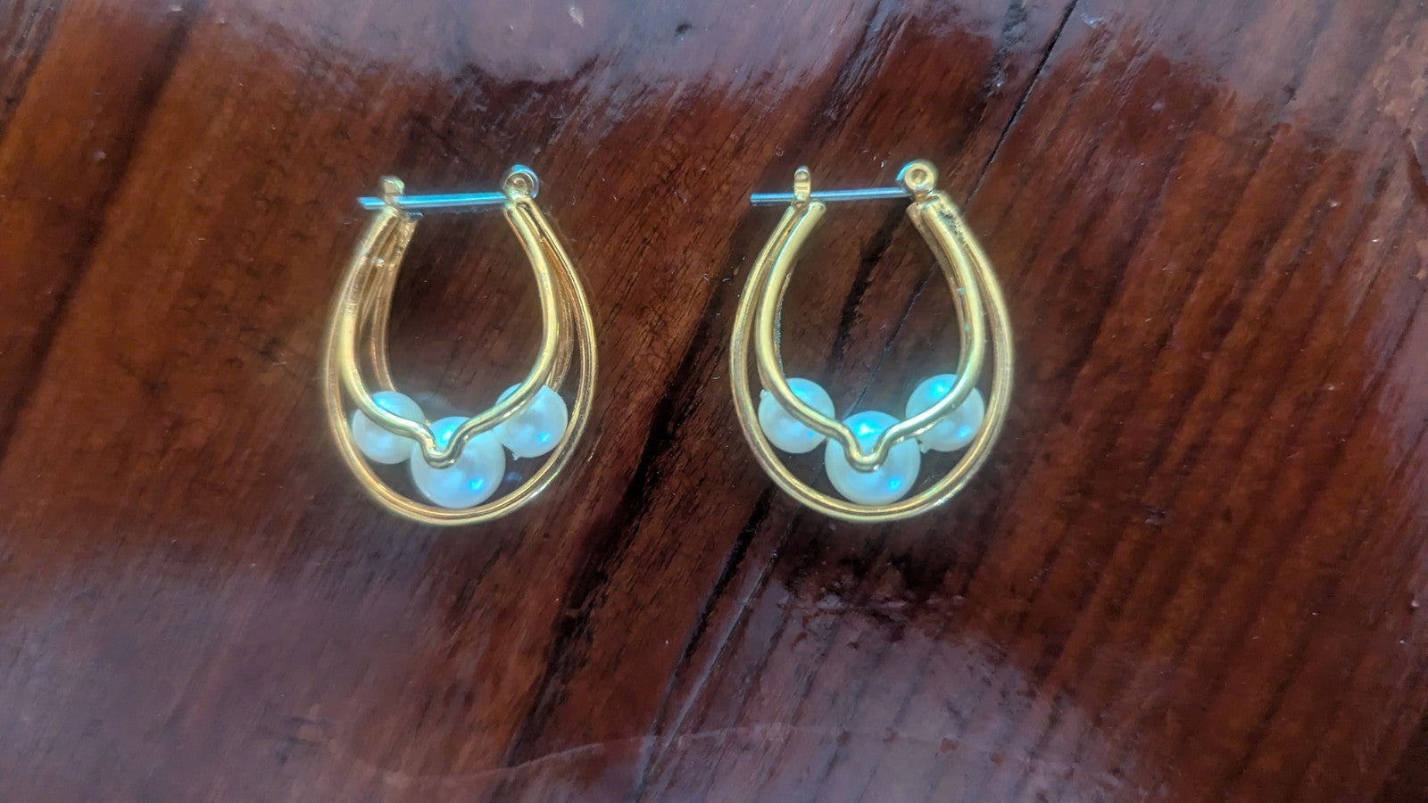 Vintage Hoop Like Gold-tone Earrings With Faux Pearls