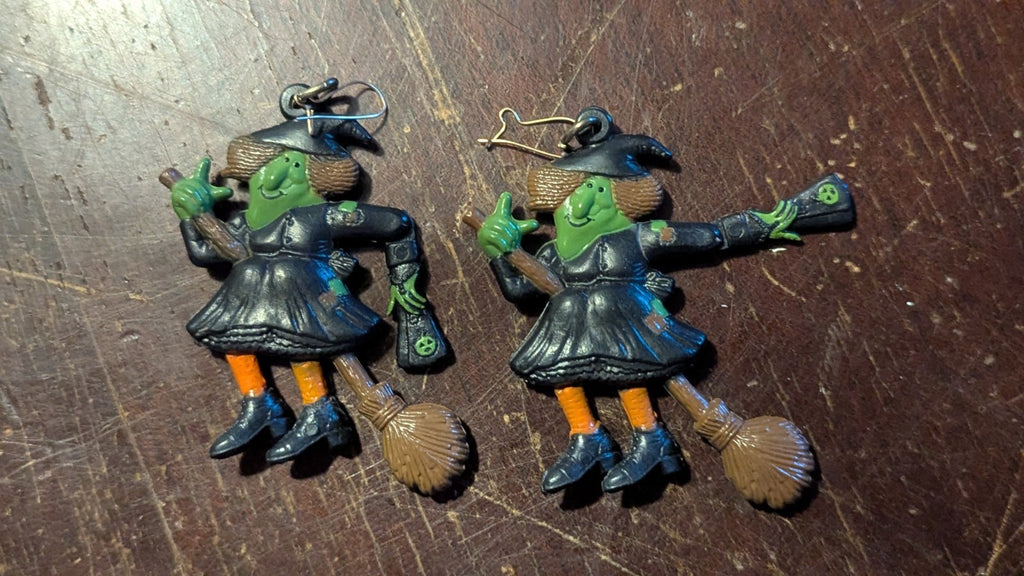 Creep Creations Witch Earrings Halloween Flying Broom Vintage KMart 88