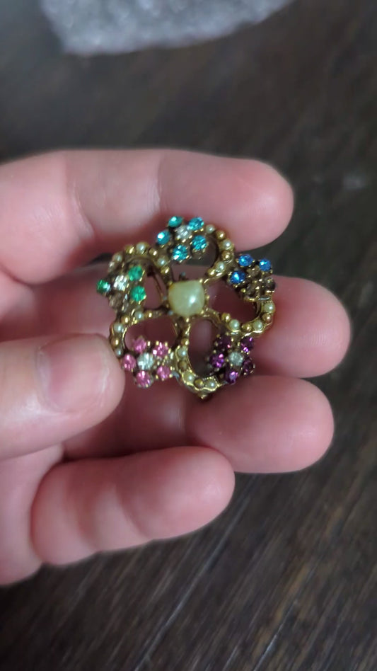 Vintage Floral Pin, Brooch