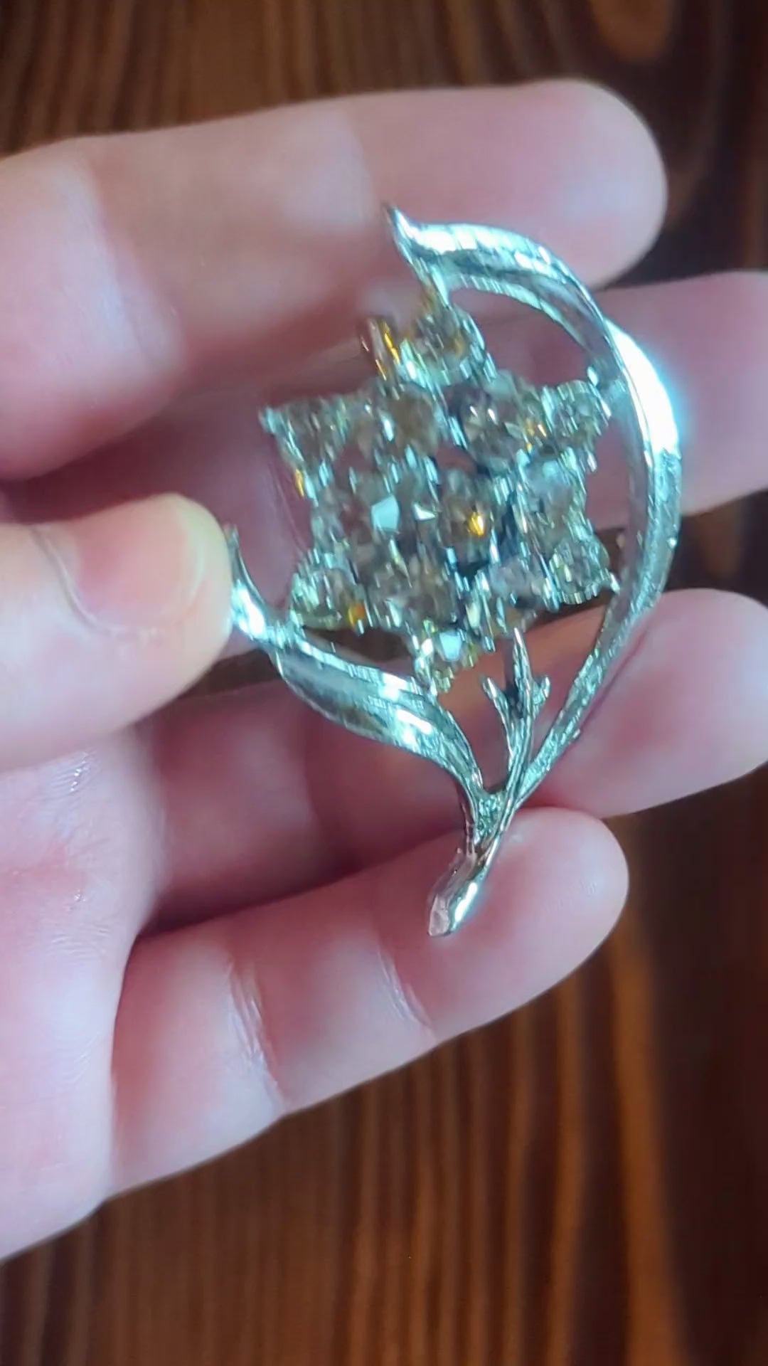 Silver Vintage Flower Pin With Rhinestones