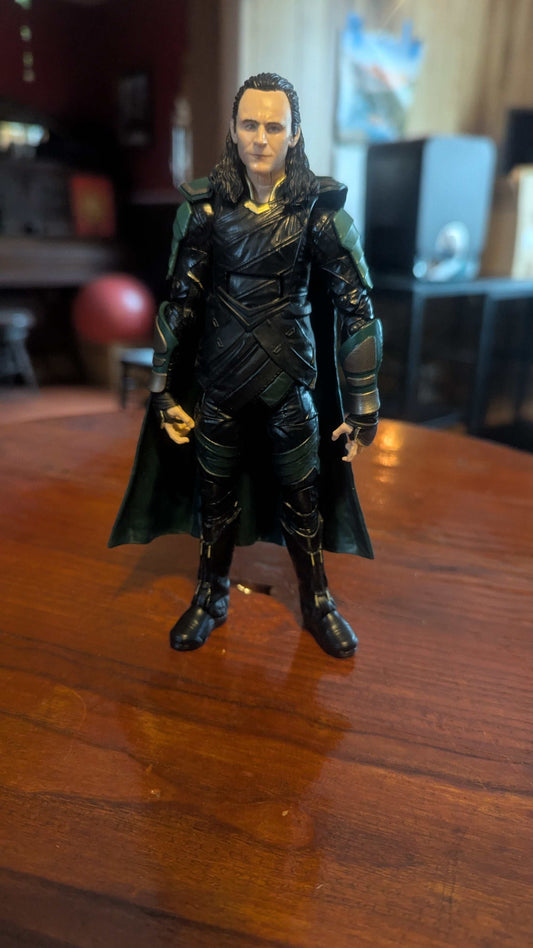 Loki, Hasbro, 2017 Action Figure, Villain, Anti-Hero, Norse Mythology, Marvel | Crystal Arborist