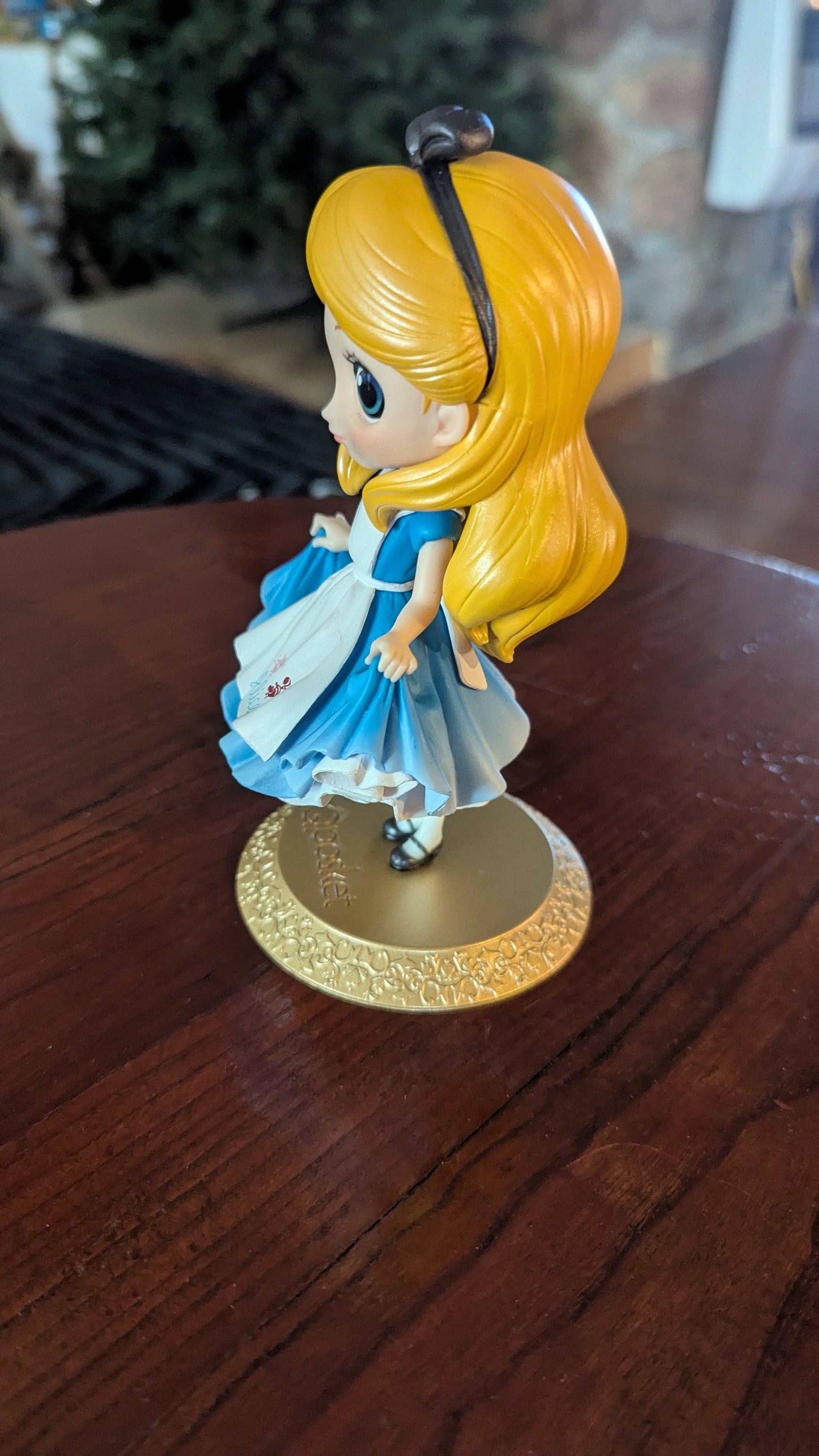 Alice QPosket, Collectable Figure | Crystal Arborist