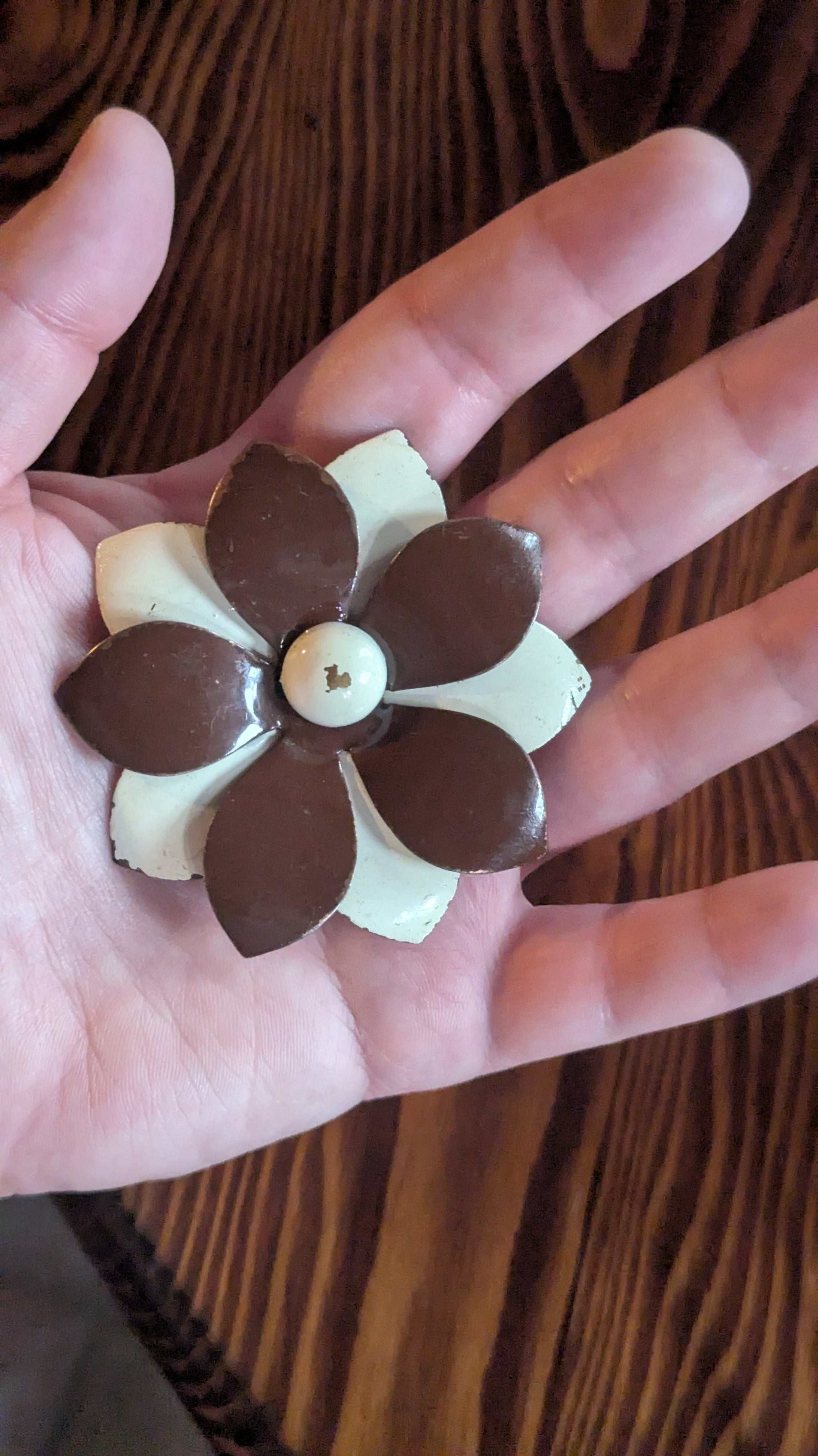 Brown and White Vintage Flower Pin | Crystal Arborist