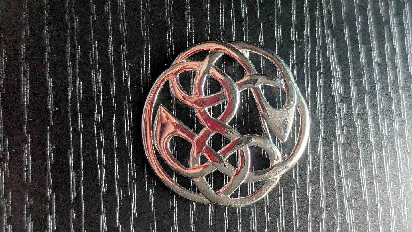 Silver Celtic Knot Vintage Pin | Crystal Arborist