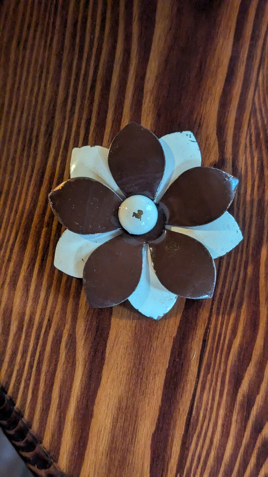 Brown and White Vintage Flower Pin | Crystal Arborist