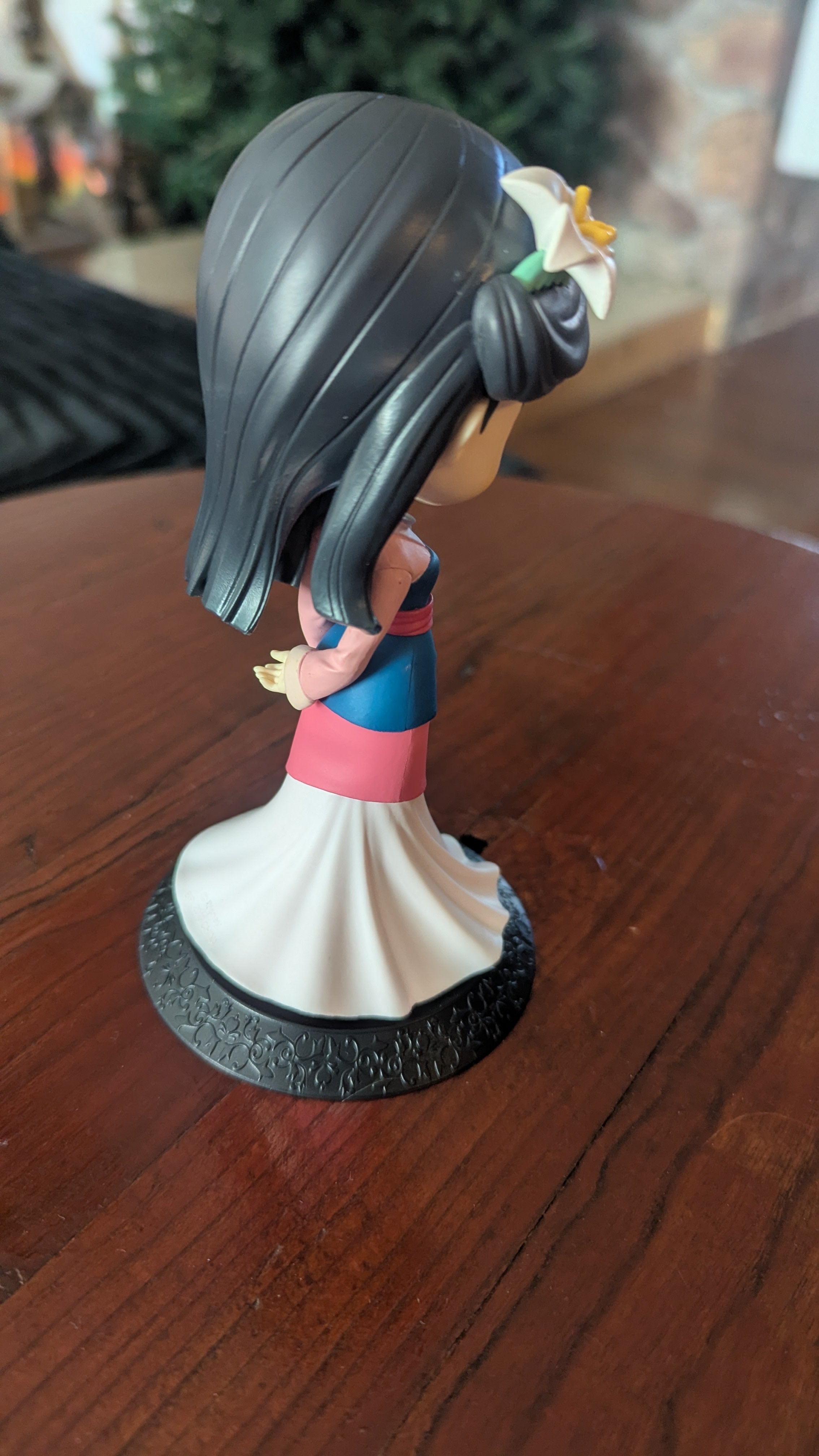 Mulan Q Posket - Crystal Arborist