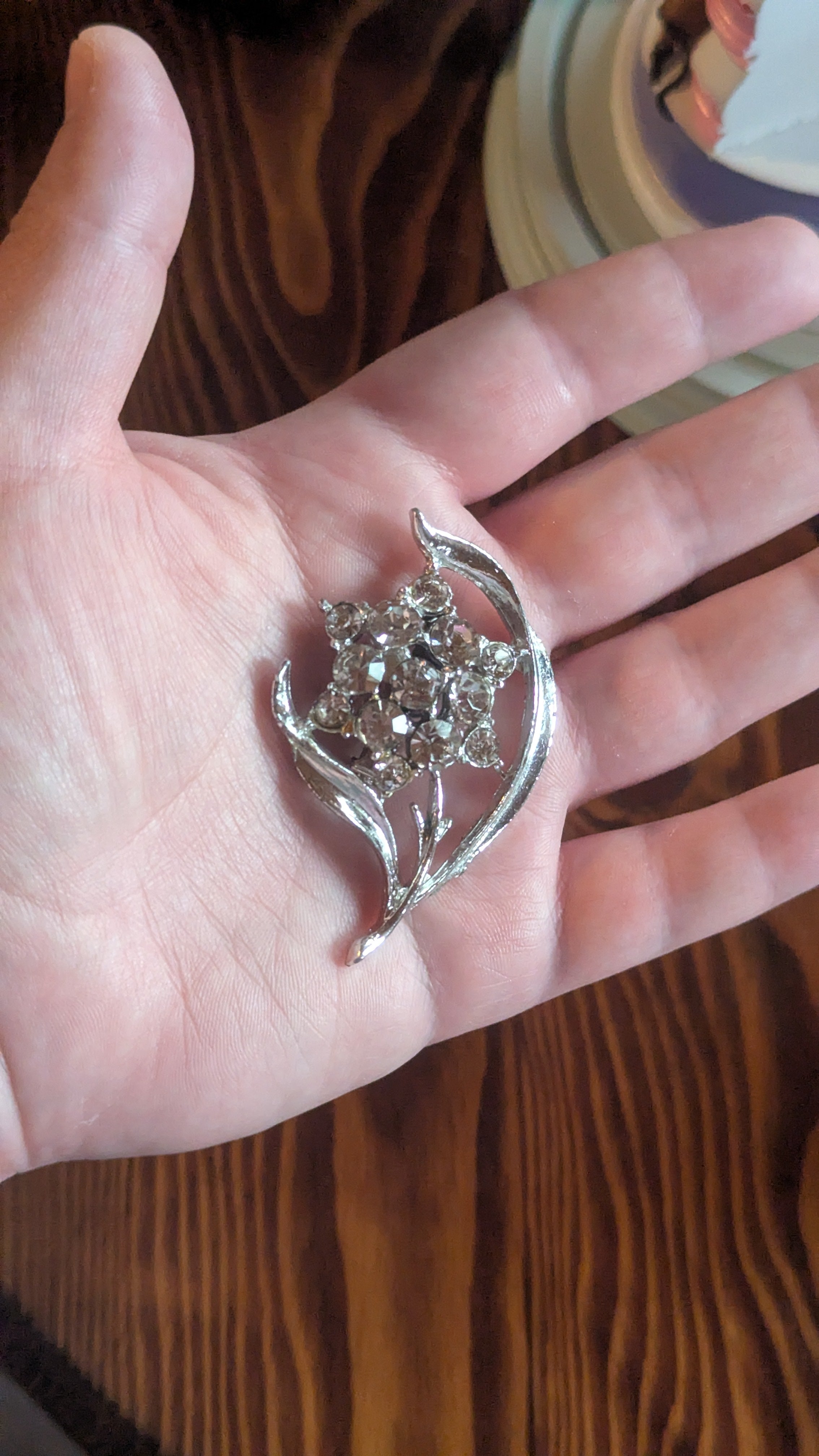 Silver Vintage Flower Pin With Rhinestones